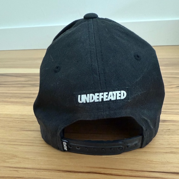 Undefeated Icon Snapback Cap – Black – Embroidered Logo - Picture 3 of 5